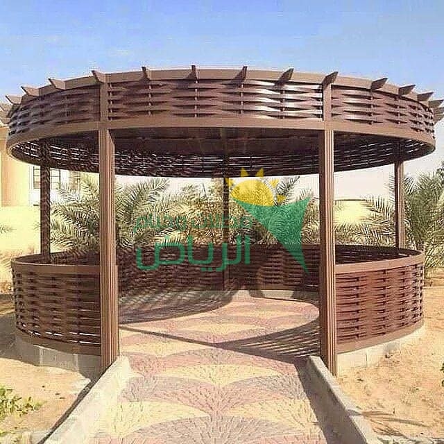 مظلات خشب بلاستيكي