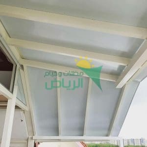 فني تركيب مظلات بانل
