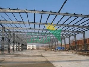 فني مستودعات كبيره